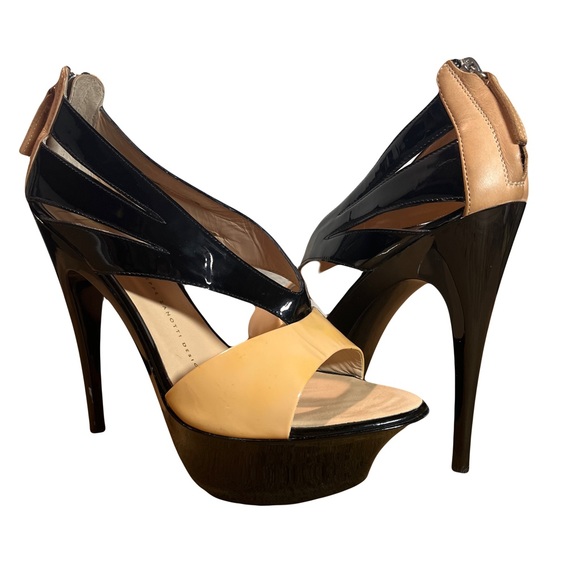 Giuseppe Zanotti Shoes - ✨Giuseppe Zanotti✨ EUC Black & Nude Patent Leather Platform Heels Size 39